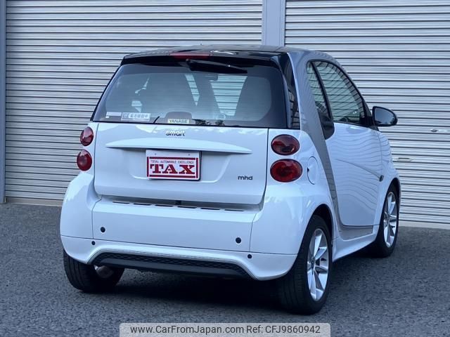 smart fortwo-coupe 2013 quick_quick_451380_WME4513802K628358 image 2