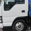 isuzu elf-truck 2005 CFJ1624719 image 31