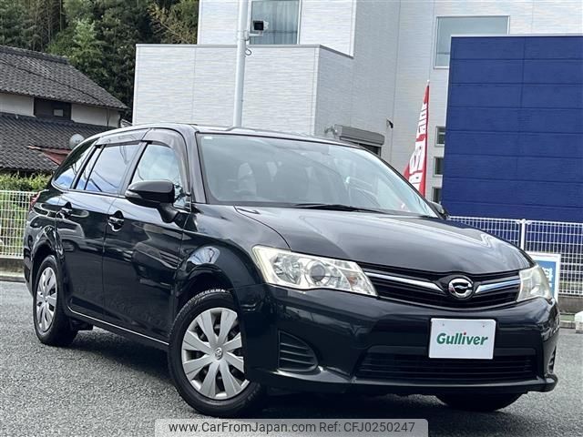 toyota corolla-fielder 2012 -TOYOTA--Corolla Fielder DBA-NZE161G--NZE161-7011422---TOYOTA--Corolla Fielder DBA-NZE161G--NZE161-7011422- image 1