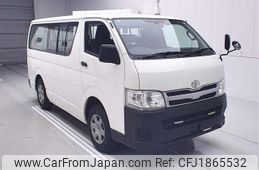 toyota regiusace-van 2010 CFJ1865532