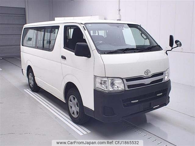 toyota regiusace-van 2010 CFJ1865532 image 1
