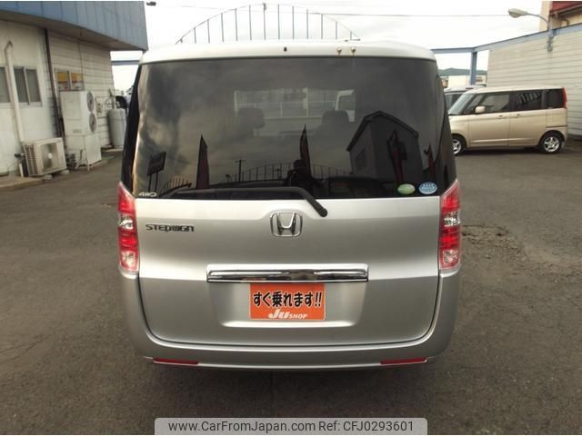 honda stepwagon 2011 -HONDA 【名変中 】--Stepwgn RK2--1101674---HONDA 【名変中 】--Stepwgn RK2--1101674- image 2