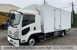 isuzu forward 2012 CFJ1823680