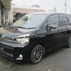 toyota voxy 2010 504928-250612163128 image 2