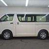 toyota hiace-van 2020 REALMOTOR_N9022110002F-90 image 3