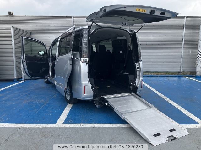toyota voxy 2014 -TOYOTA--Voxy DBA-ZRR85Gｶｲ--ZRR85-0006679---TOYOTA--Voxy DBA-ZRR85Gｶｲ--ZRR85-0006679- image 1