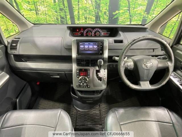 toyota voxy 2012 -TOYOTA--Voxy DBA-ZRR70W--ZRR70-0518865---TOYOTA--Voxy DBA-ZRR70W--ZRR70-0518865- image 2