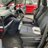 toyota voxy 2015 quick_quick_ZRR80W_ZRR80-0145277 image 19