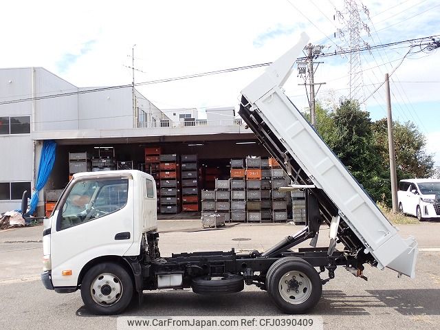 hino dutro 2011 24631913 image 2