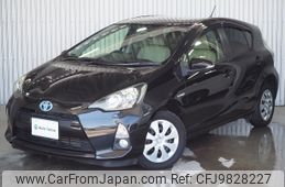 toyota aqua 2013 -TOYOTA--AQUA DAA-NHP10--NHP10-2168446---TOYOTA--AQUA DAA-NHP10--NHP10-2168446-