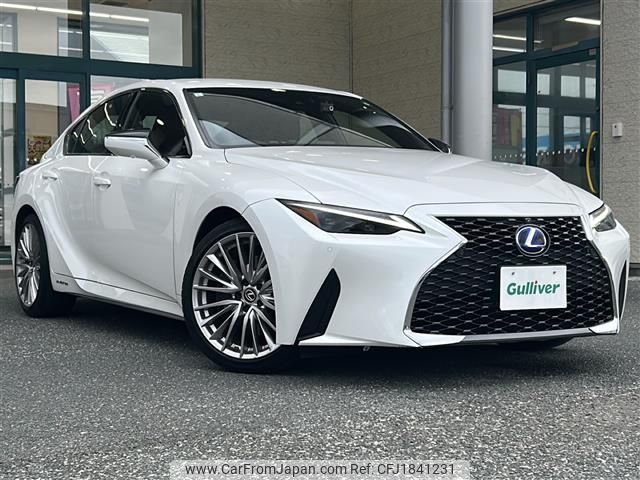 lexus is 2021 CFJ1841231 image 1
