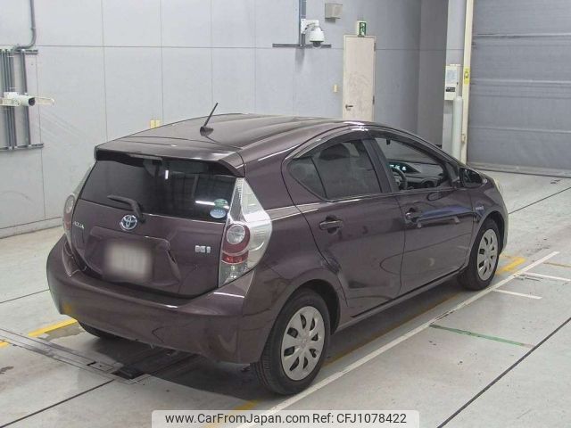 toyota aqua 2014 -TOYOTA--AQUA NHP10-2324501---TOYOTA--AQUA NHP10-2324501- image 2
