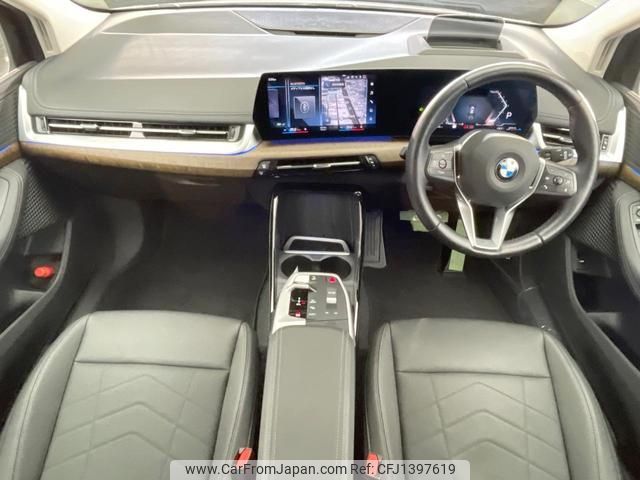 bmw 2-series 2023 quick_quick_22BY20_WBA22BY0X07M43831 image 2