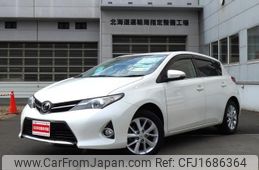 toyota auris 2013 CFJ1686364