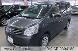 toyota noah 2011 AF-ZRR75-0079552