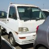 mitsubishi minicab-truck 1998 No.15917 image 1