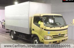 hino dutro 2010 CFJ1530096