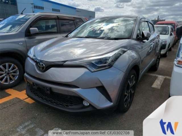 toyota c-hr 2017 -TOYOTA--C-HR DBA-NGX50--NGX50-2013519---TOYOTA--C-HR DBA-NGX50--NGX50-2013519- image 1