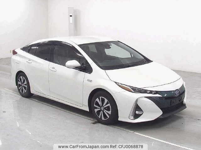 toyota prius-phv 2017 -TOYOTA--Prius PHV ZVW52--3031946---TOYOTA--Prius PHV ZVW52--3031946- image 1