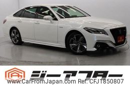toyota crown 2018 CFJ1850807