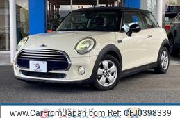 mini mini-others 2016 quick_quick_DBA-XM15_WMWXM520603A55953