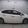 toyota prius-phv 2012 CFJ1567767 image 8
