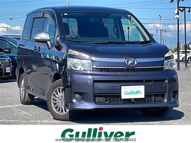 toyota voxy 2012 CFJ1678043 image 1