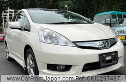 honda fit-shuttle-hybrid 2011 GOO_JP_700090373030241008001