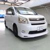 toyota noah 2010 ENHANCEAUTO_1_ea292802 image 1