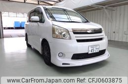 toyota noah 2010 ENHANCEAUTO_1_ea292802