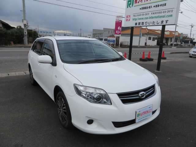 Toyota corolla fielder 2011