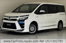 toyota voxy 2017 217