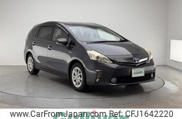 toyota prius-α 2013 CFJ1642220