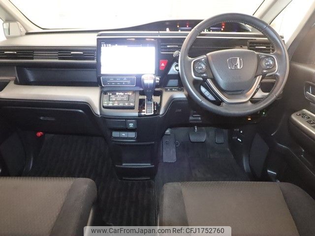 honda stepwagon 2019 CFJ1752760 image 2