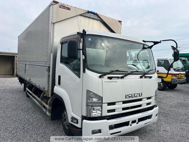 isuzu forward 2014 GOO_NET_EXCHANGE_0401930A30250610W001 image 1
