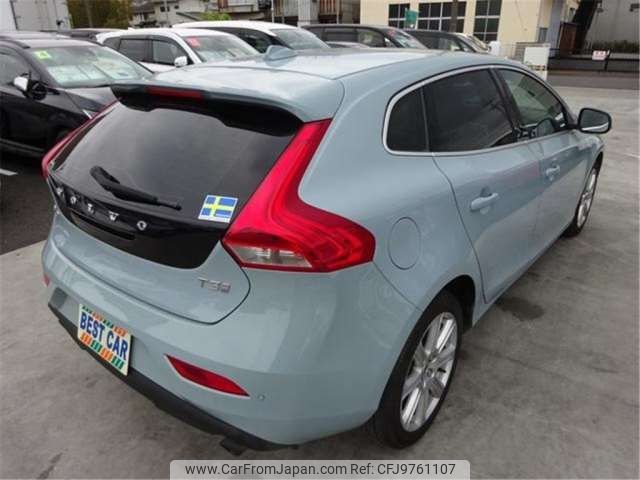 volvo v40 2018 -VOLVO--Volvo V40 MB4154T--YV1MV2920J2491834---VOLVO--Volvo V40 MB4154T--YV1MV2920J2491834- image 2