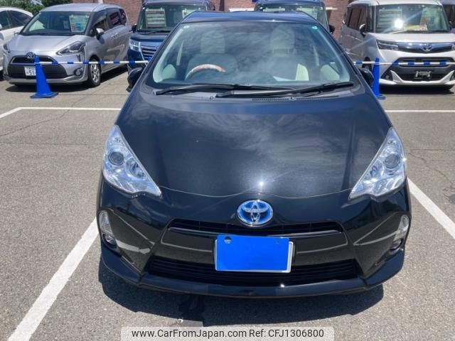 toyota aqua 2013 -TOYOTA--AQUA DAA-NHP10--NHP10-2151710---TOYOTA--AQUA DAA-NHP10--NHP10-2151710- image 1