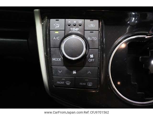 2017 Toyota Wish DBA-ZGE20W - Car Price $10,614