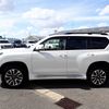 toyota land-cruiser-prado 2022 24120901 image 2