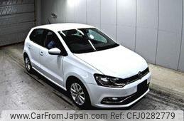 volkswagen polo 2017 -VOLKSWAGEN--VW Polo 6RCJZ-WVWZZZ6RZMU041621---VOLKSWAGEN--VW Polo 6RCJZ-WVWZZZ6RZMU041621-