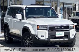 toyota land-cruiser-wagon 2025 CFJ1800642
