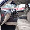 toyota land-cruiser-prado 2020 25431302 image 23