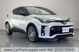 toyota c-hr 2023 -TOYOTA--C-HR 6AA-ZYX11--ZYX11-2060059---TOYOTA--C-HR 6AA-ZYX11--ZYX11-2060059-