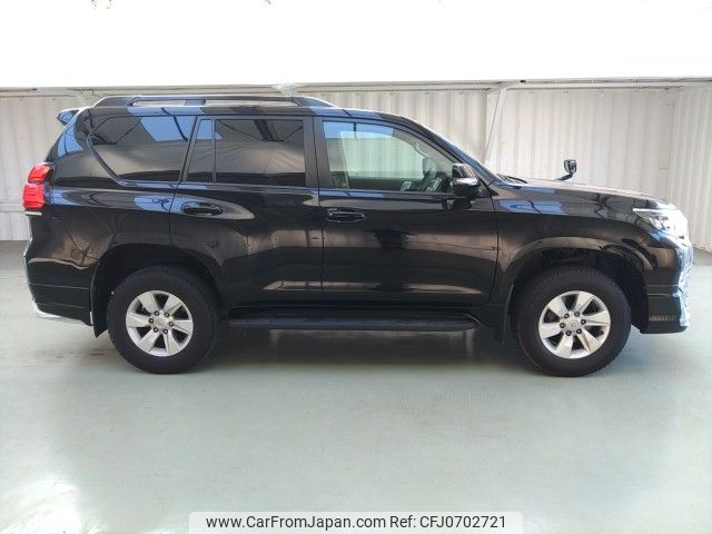 toyota land-cruiser-prado 2018 ENHANCEAUTO_1_ea293938 image 2