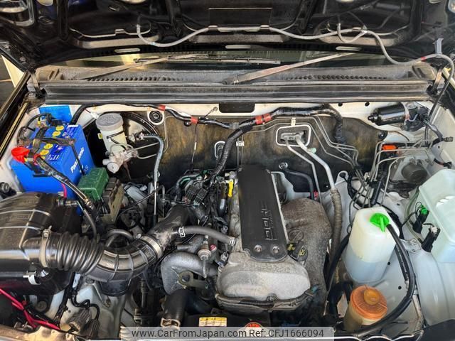suzuki jimny-sierra 2004 CFJ1666094 image 2