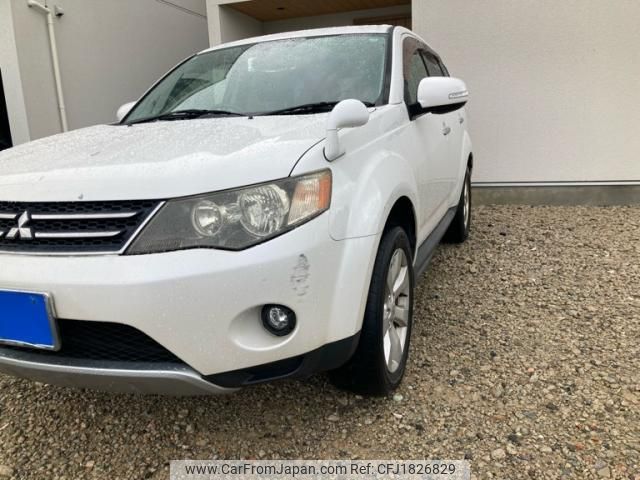 mitsubishi outlander 2011 CFJ1826829 image 2