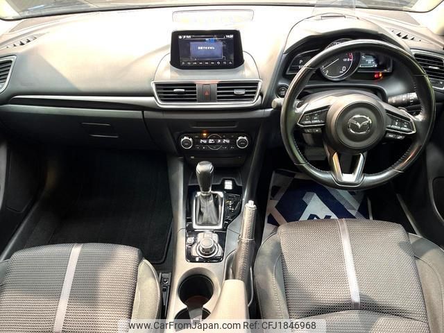 mazda axela 2017 CFJ1846968 image 2