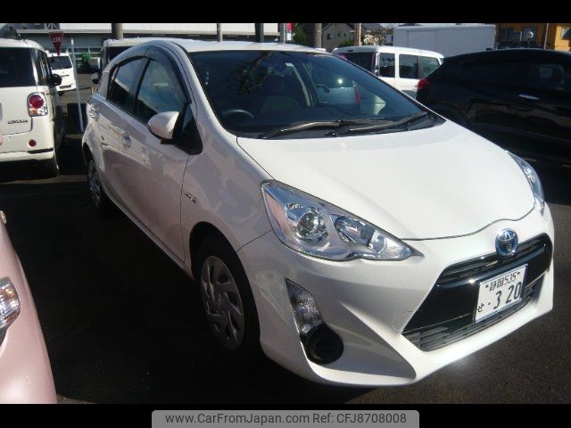 toyota aqua 2016 CFJ8708008 image 1