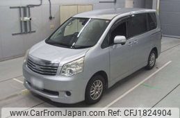 toyota noah 2012 CFJ1824904