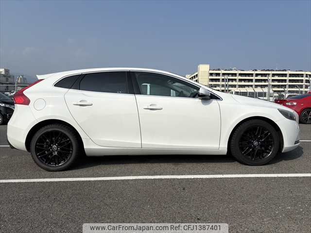 volvo v40 2014 NIKYO_KK68023 image 1